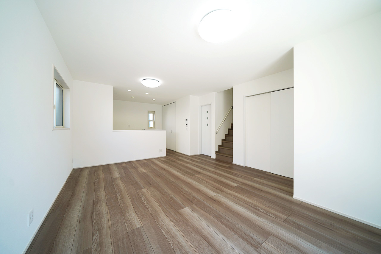 ゆったりとした17.62帖のLDKは、家族が自然と集まるくつろぎ空間です。