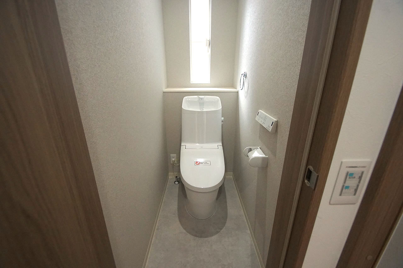 1階トイレ