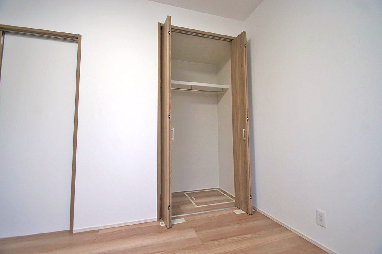 洋室6帖のクロゼット