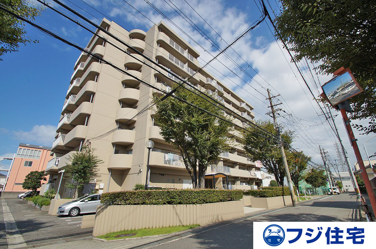 ヒュース泉佐野　外観