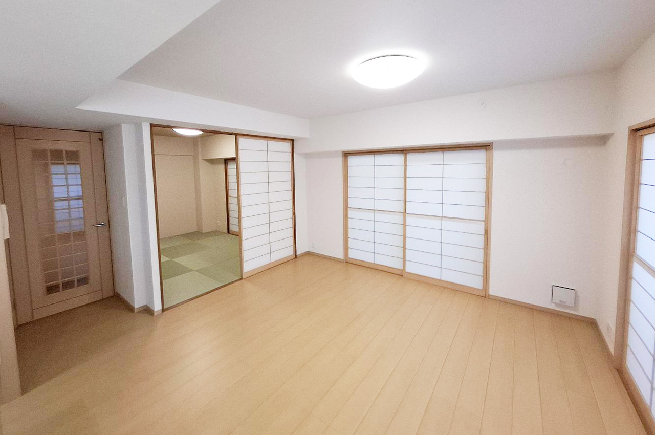 LDK:和室と続き間になっており、ライフスタイルや用途に合わせて様々な使い方が可能です。