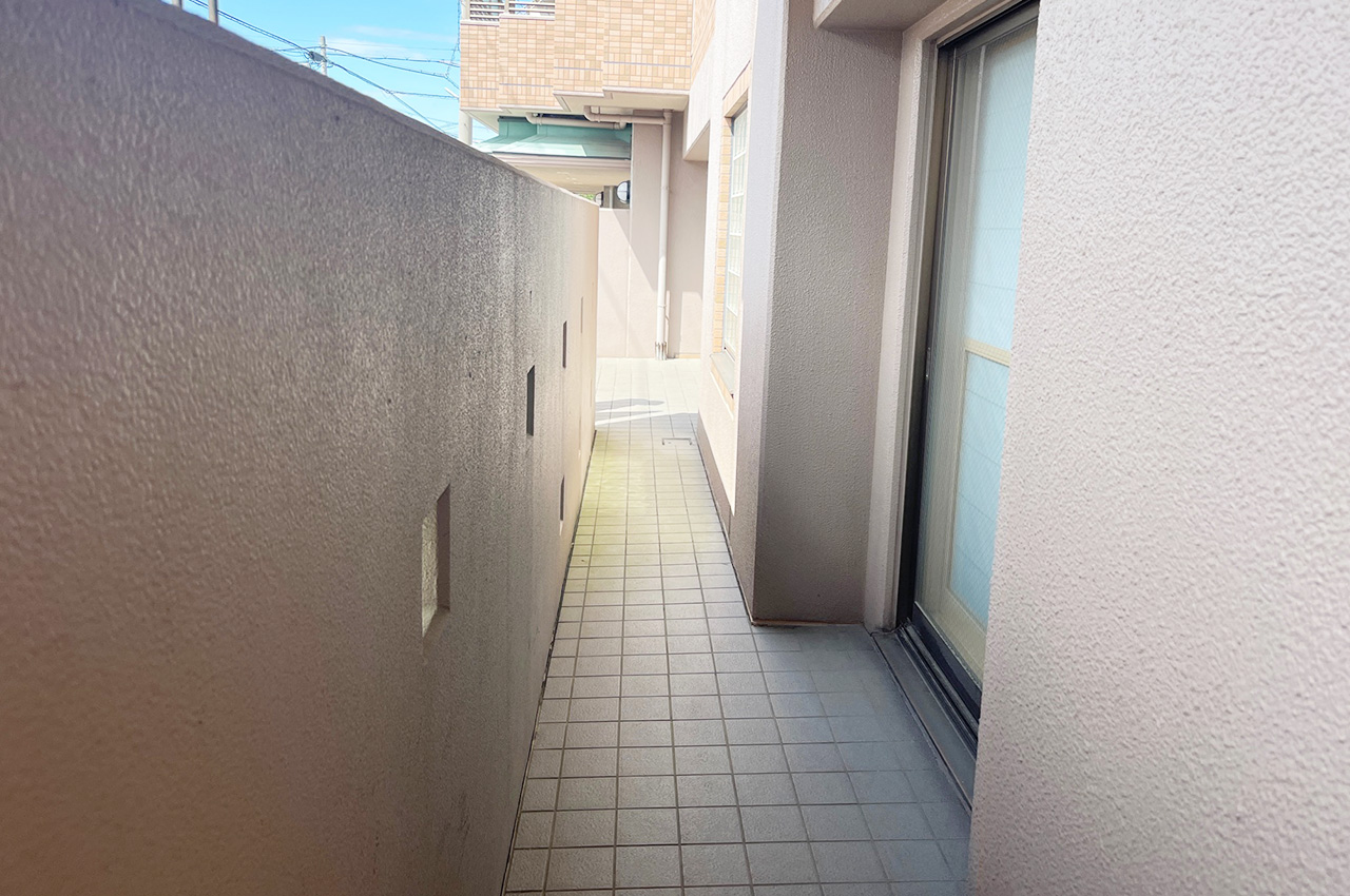 テラス:リビングダイニングから直接出られるため日常的に使いやすい動線。