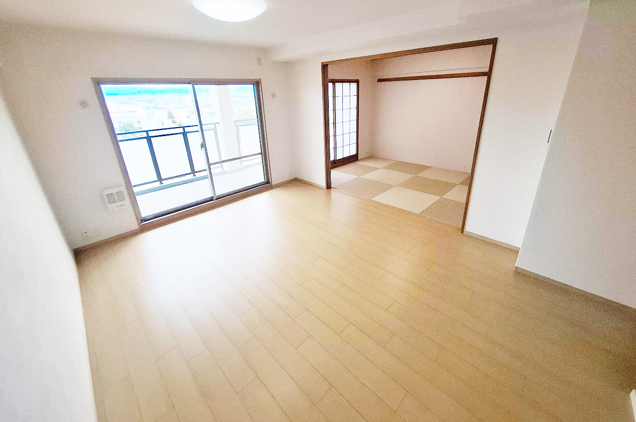 LDK:南東向きバルコニーに面しており日当り良好。