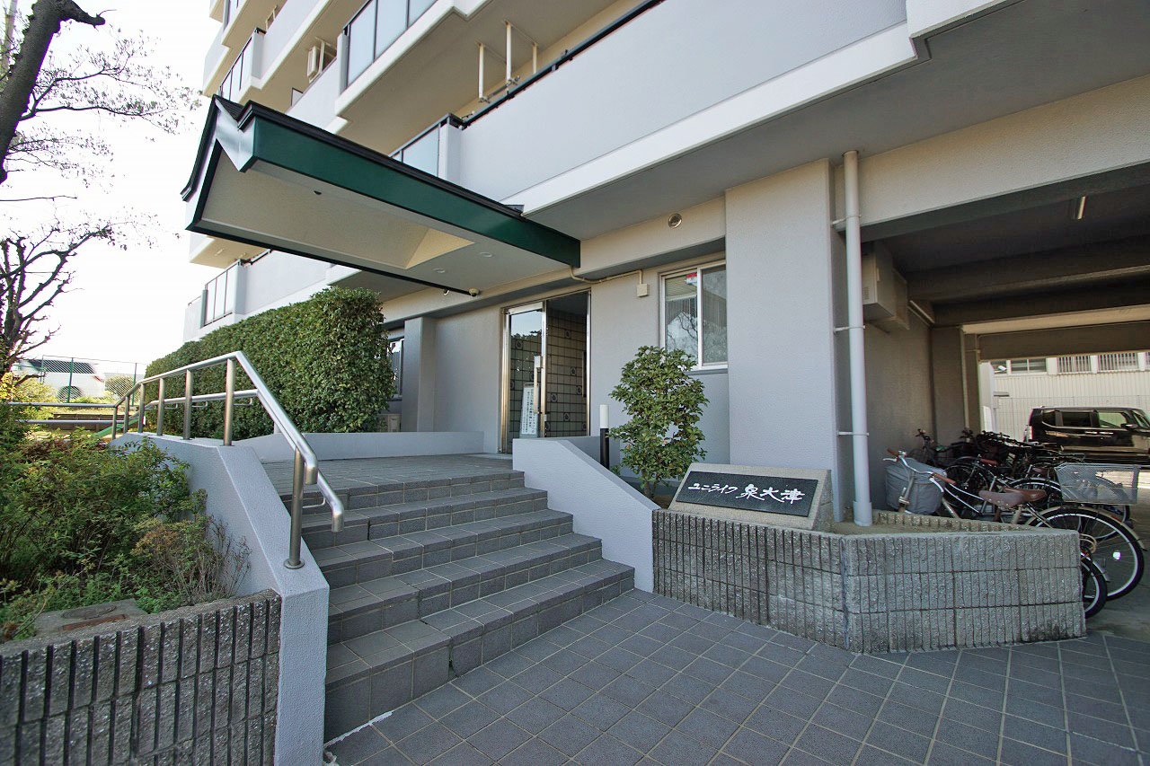 エントランス（階段側）