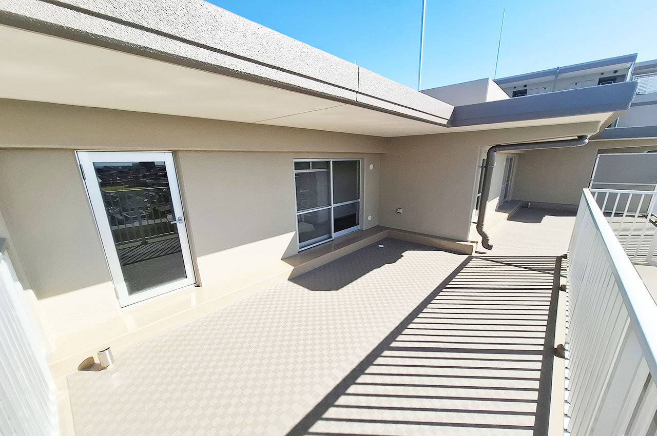 ルーフバルコニー