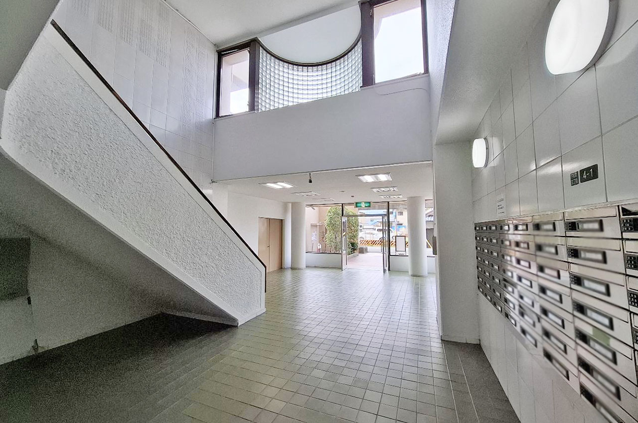 エントランスホール