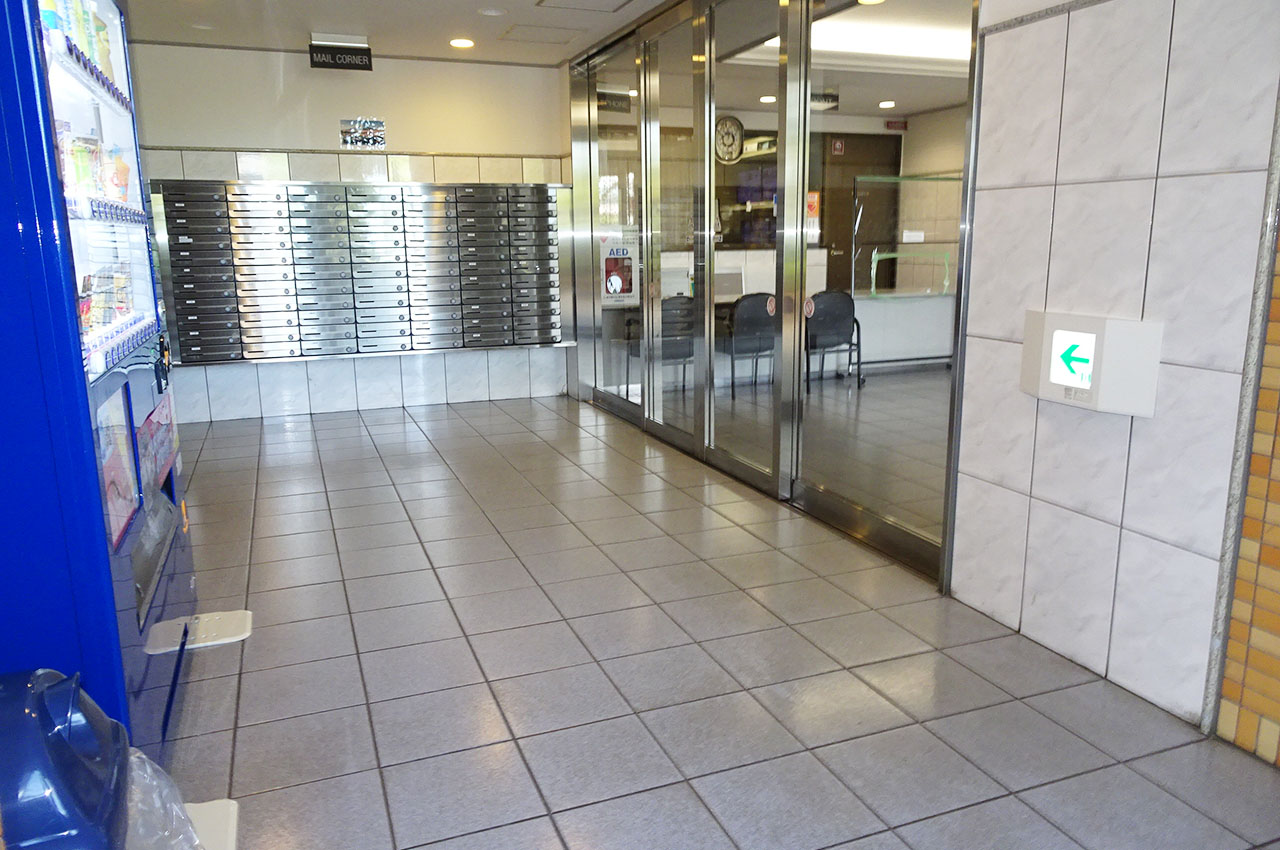 エントランスホール