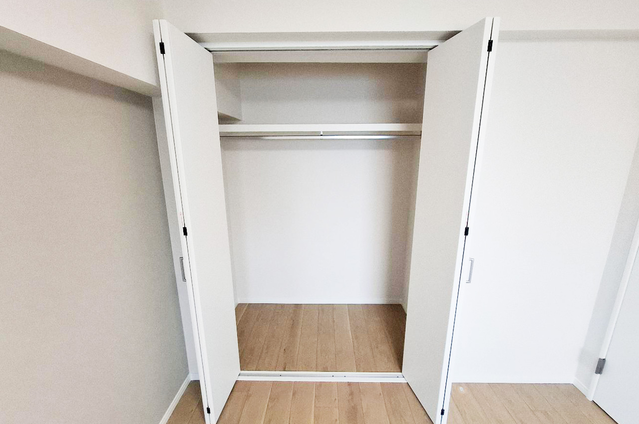 洋室②:クローゼット