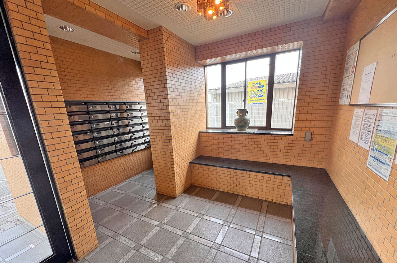 エントランスホール