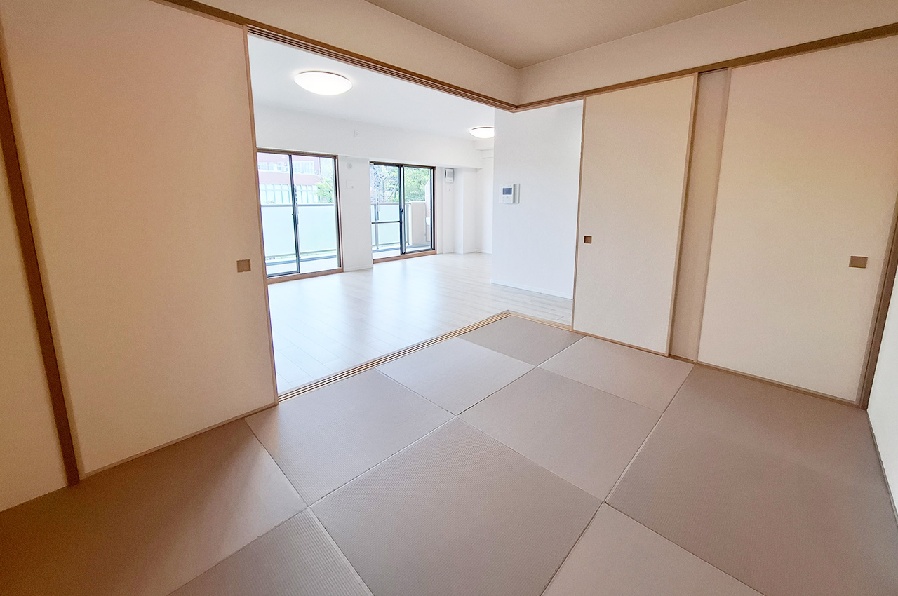 和室:寝室や客間として、また襖を開放してリビングと一体利用も可能です。