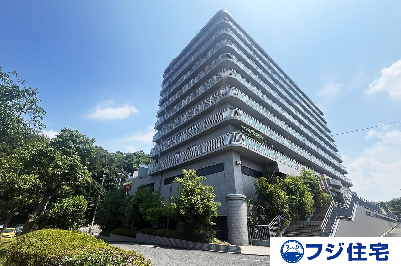 ファミール竹城台 外観