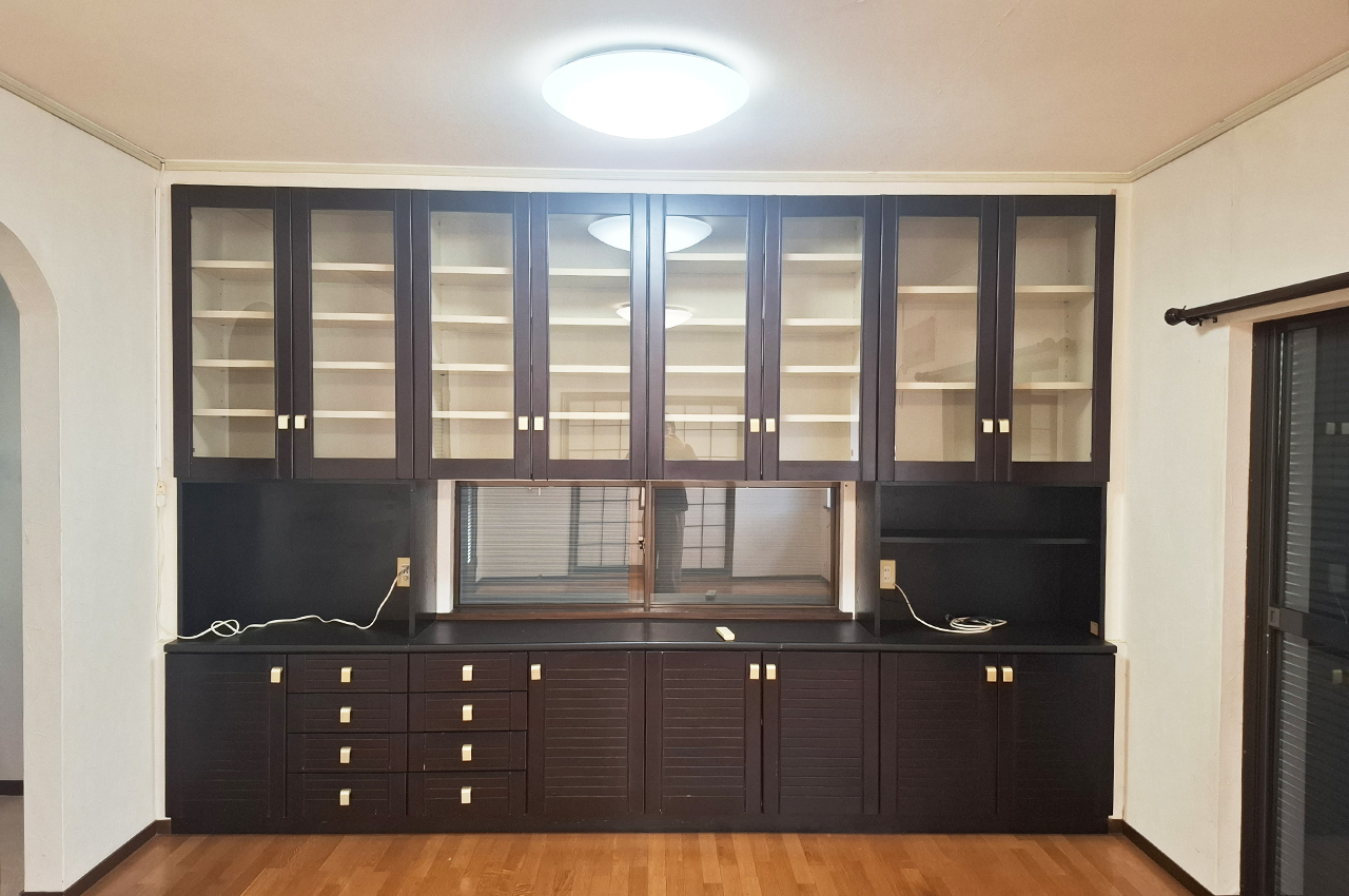 リビング収納棚