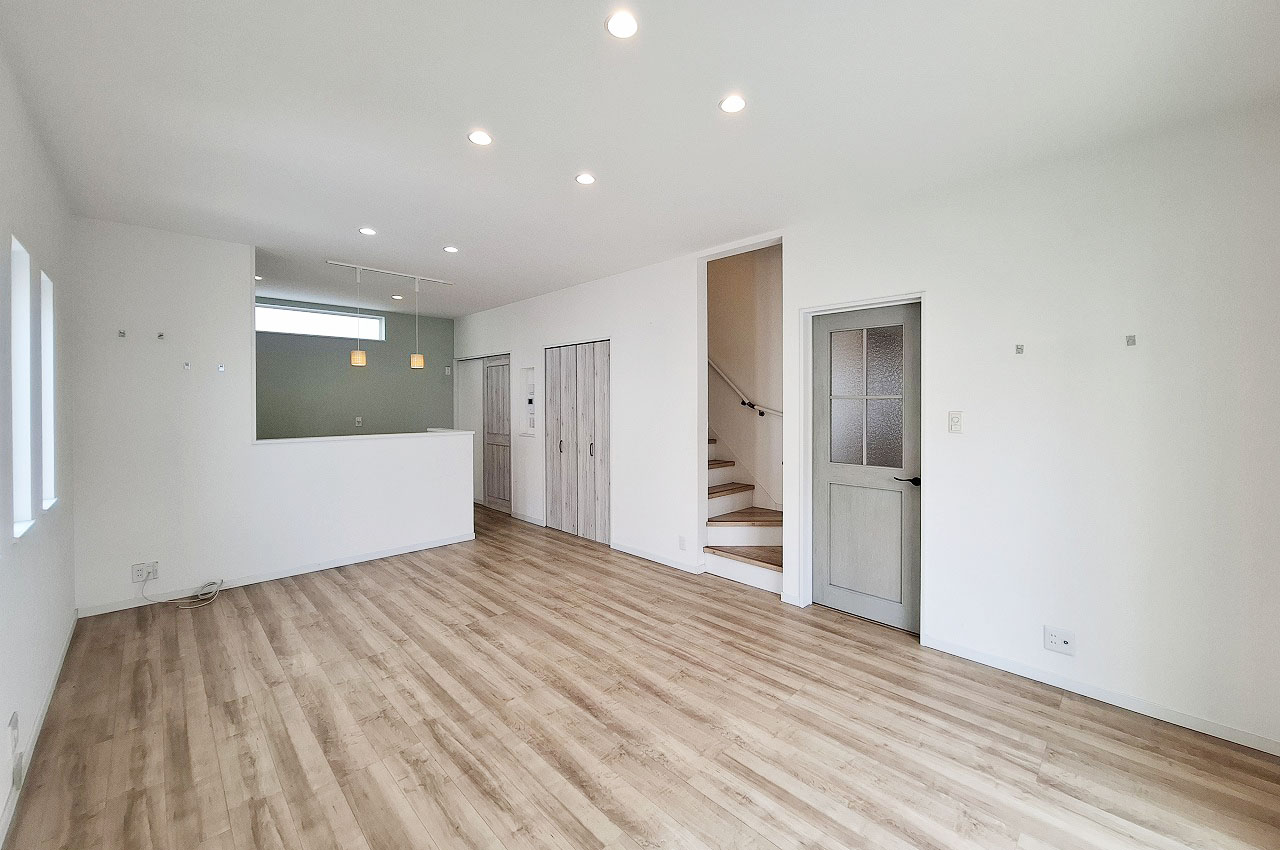 家族の帰宅や外出を感じやすいリビング階段の間取り。