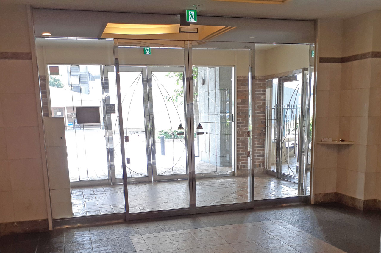 エントランスホール