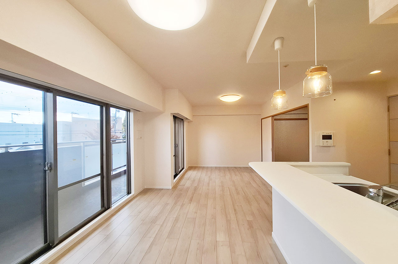 LDK:和室を開放し、約19帖の大空間として使用することも可能。