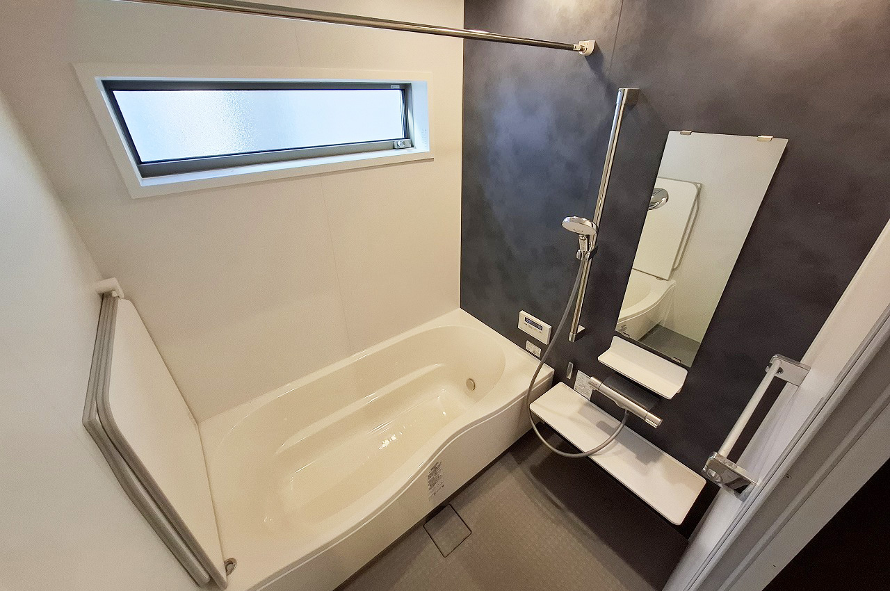 バスルーム(浴乾付き)