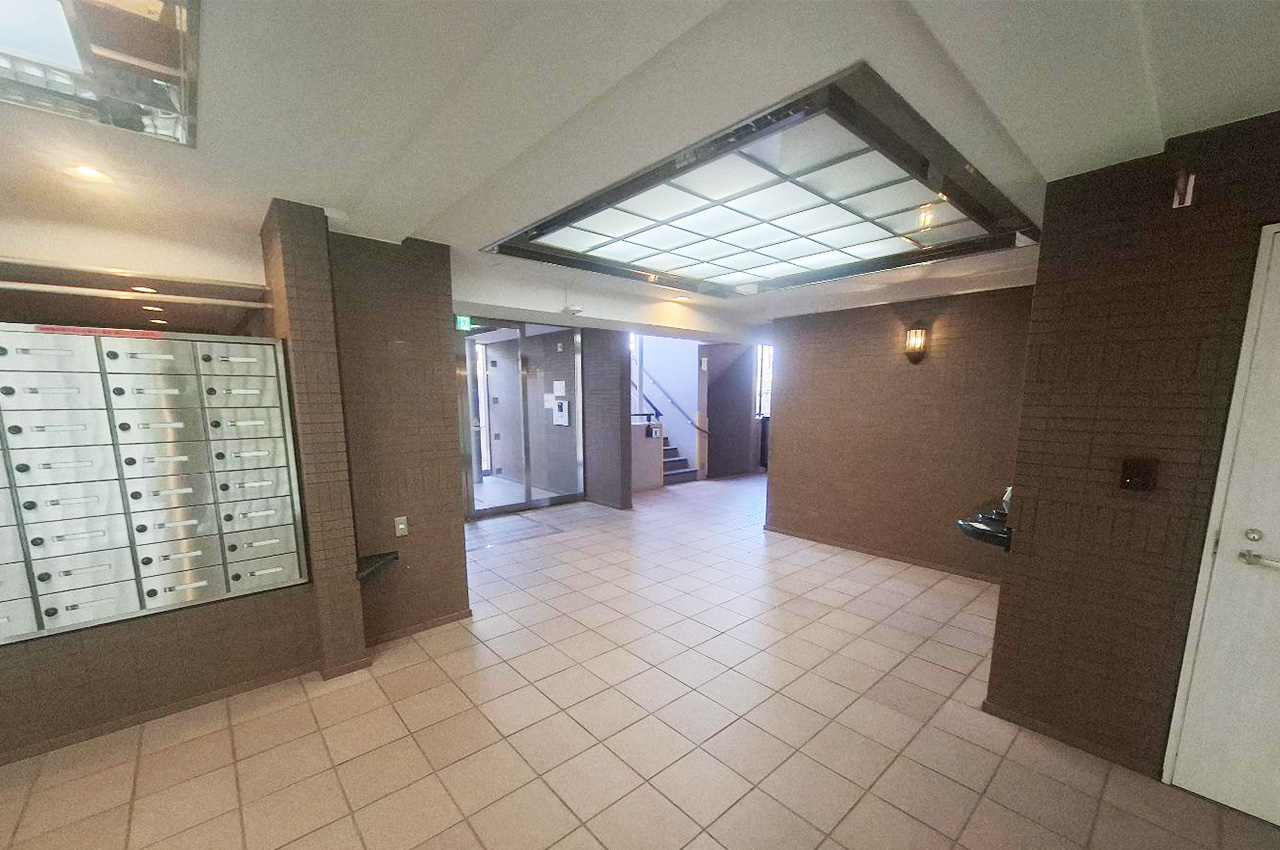 エントランスホール