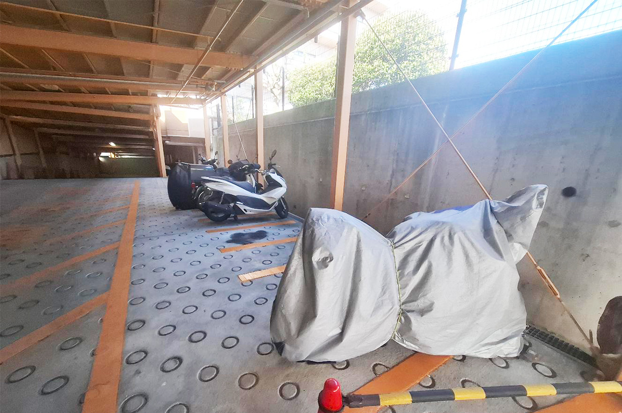バイク置場