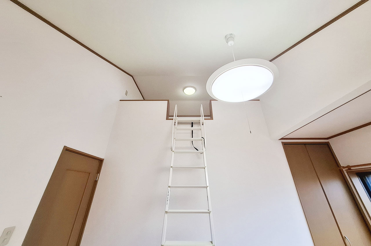 洋室②：ロフト