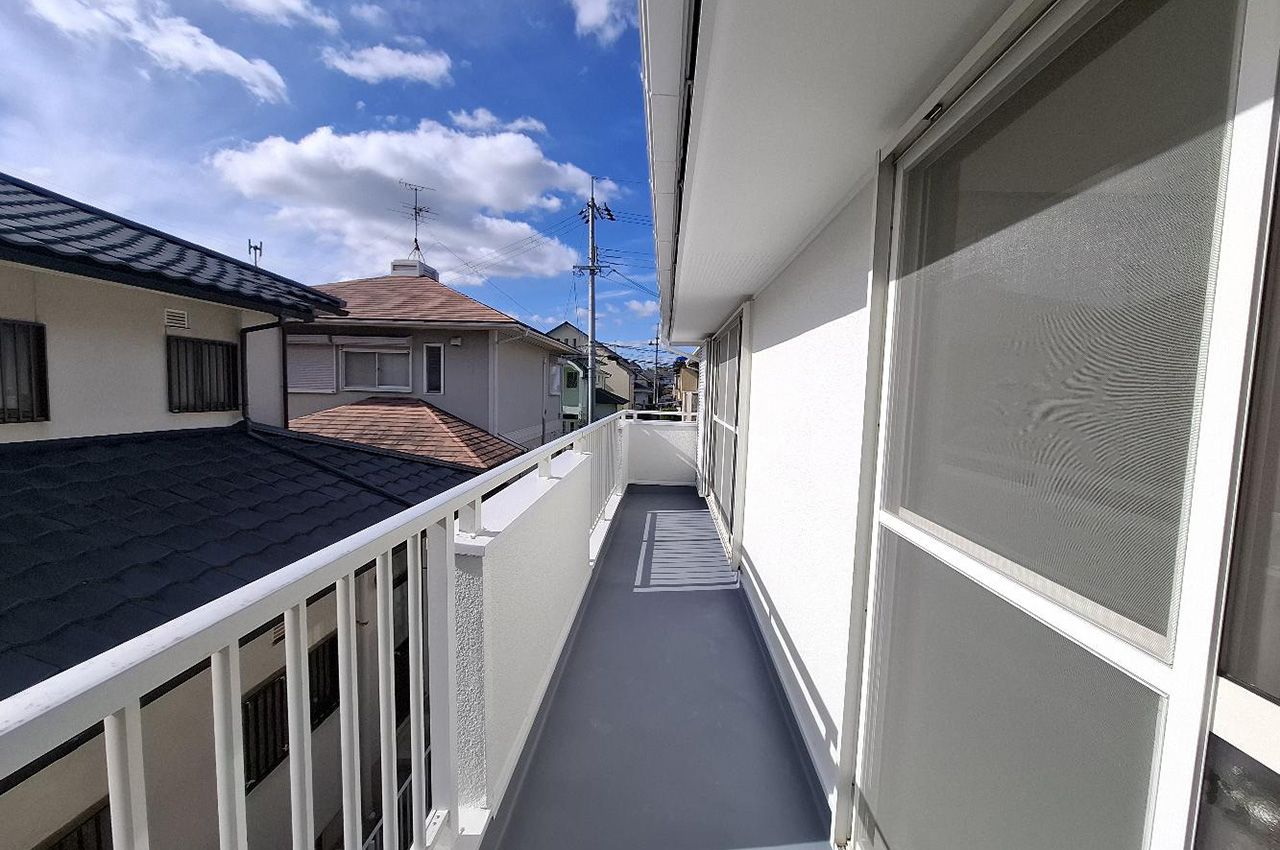 バルコニー：南向きで日当り良好です。