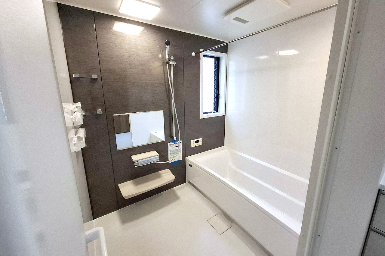 システムバスや浴乾を一新したバスルーム。快適なリラックスタイムが実現します。