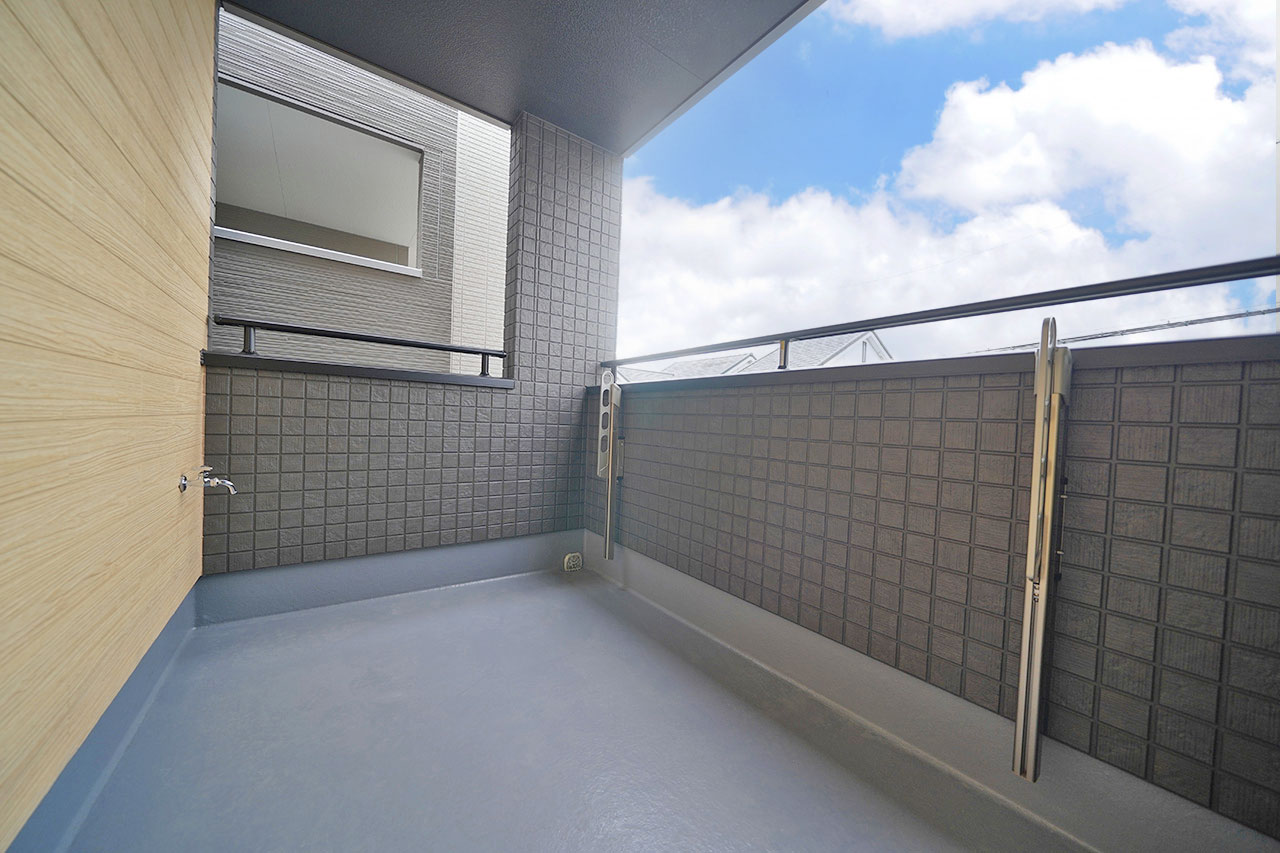 インナーバルコニー：洋室（1）から出入りできます。