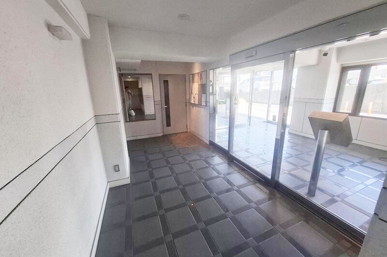 エントランスホール