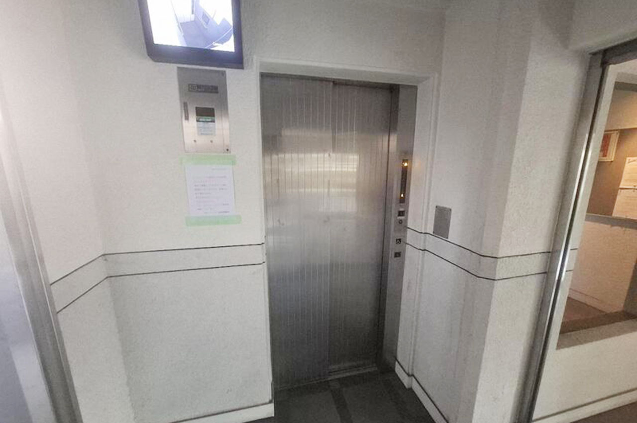 エレベーター