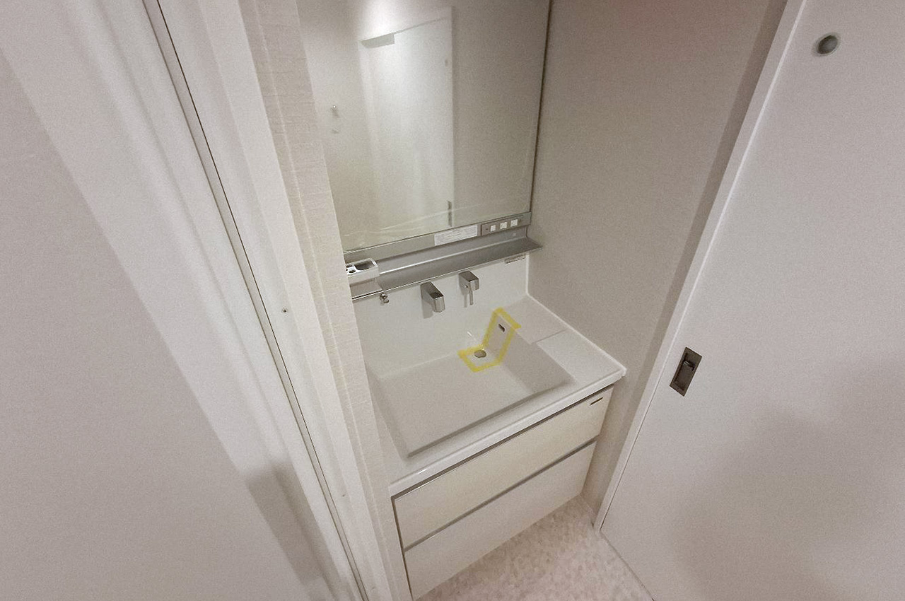 洗面室：洗面化粧台新調