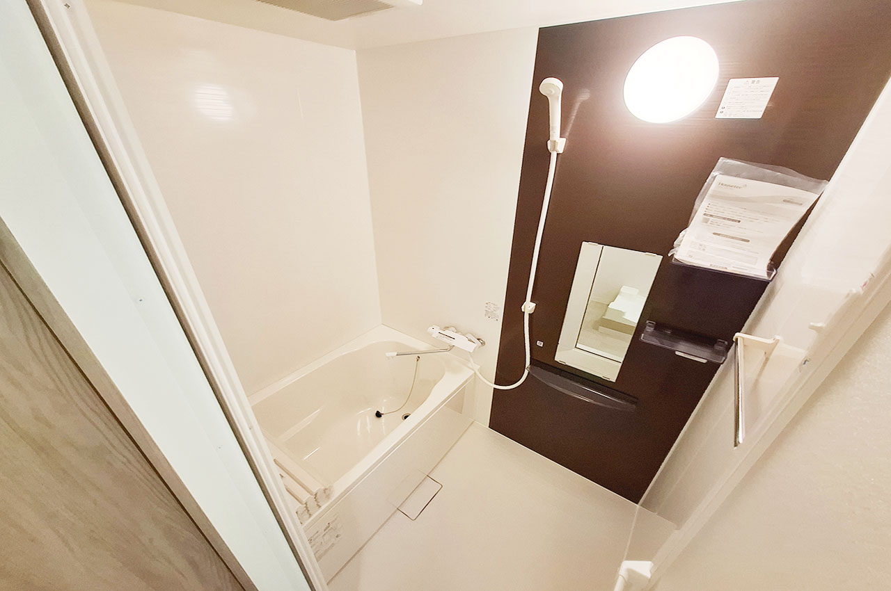 システムバスを新調済み。毎日のバスタイムを心地よく過ごせます。