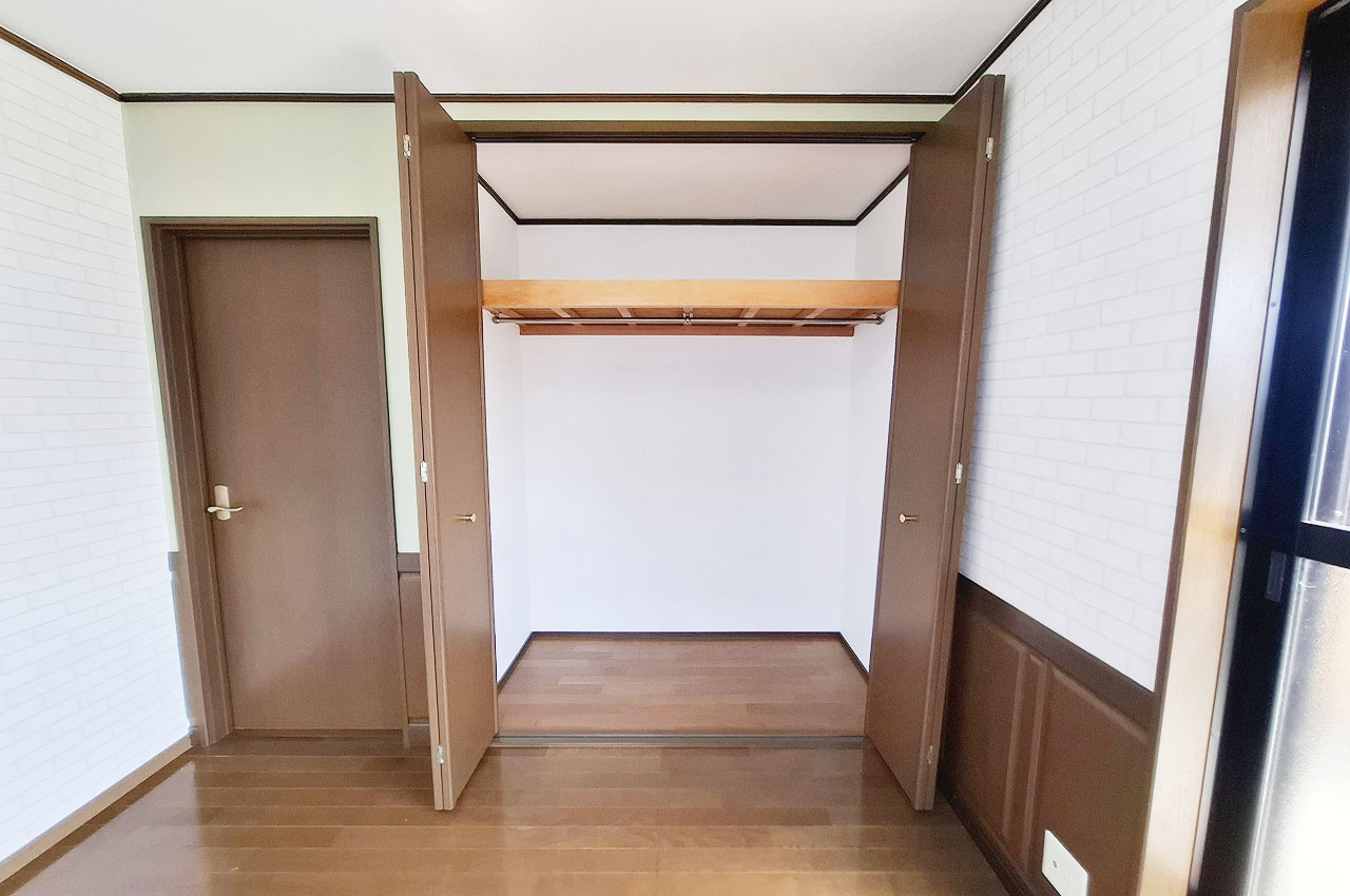 洋室③：クローゼット完備で衣類や荷物もすっきり収納できます。