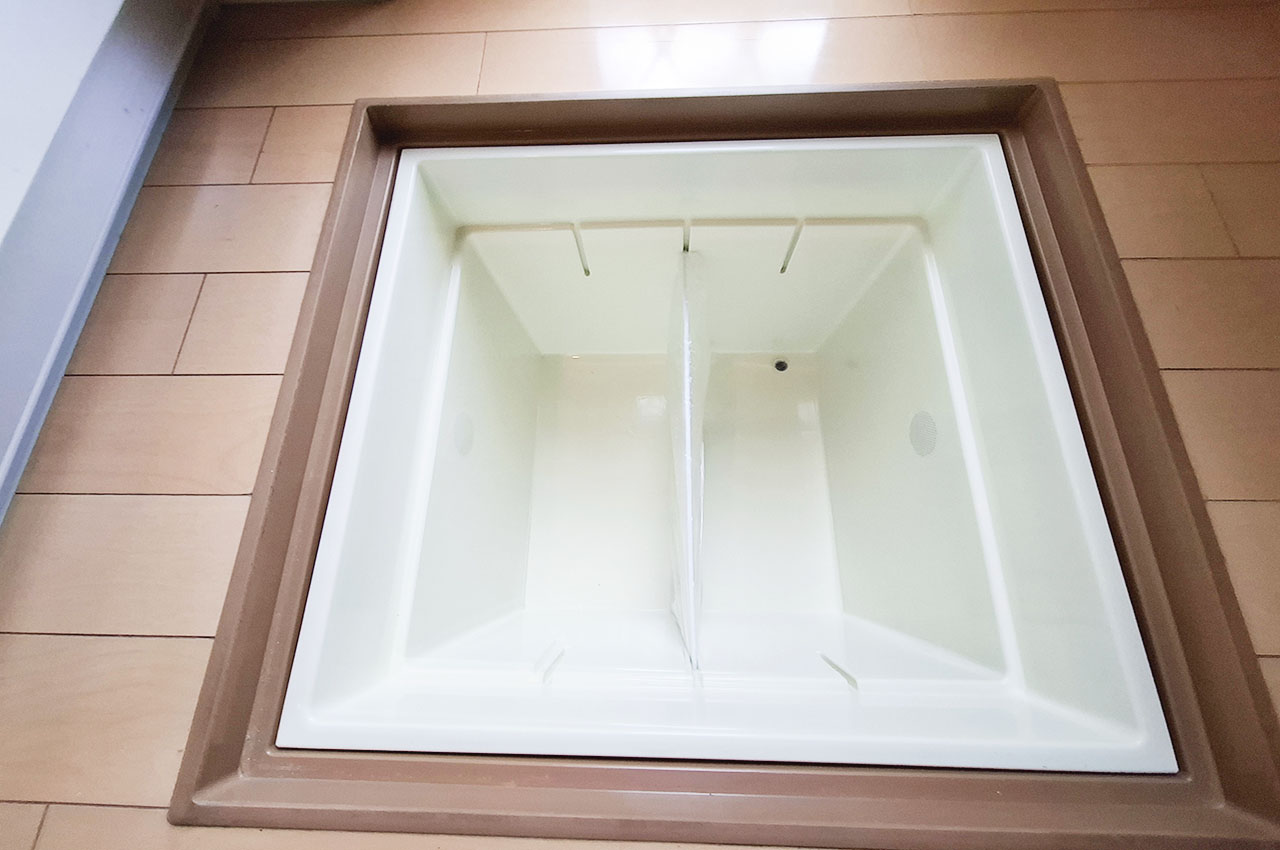 キッチン：床下収納