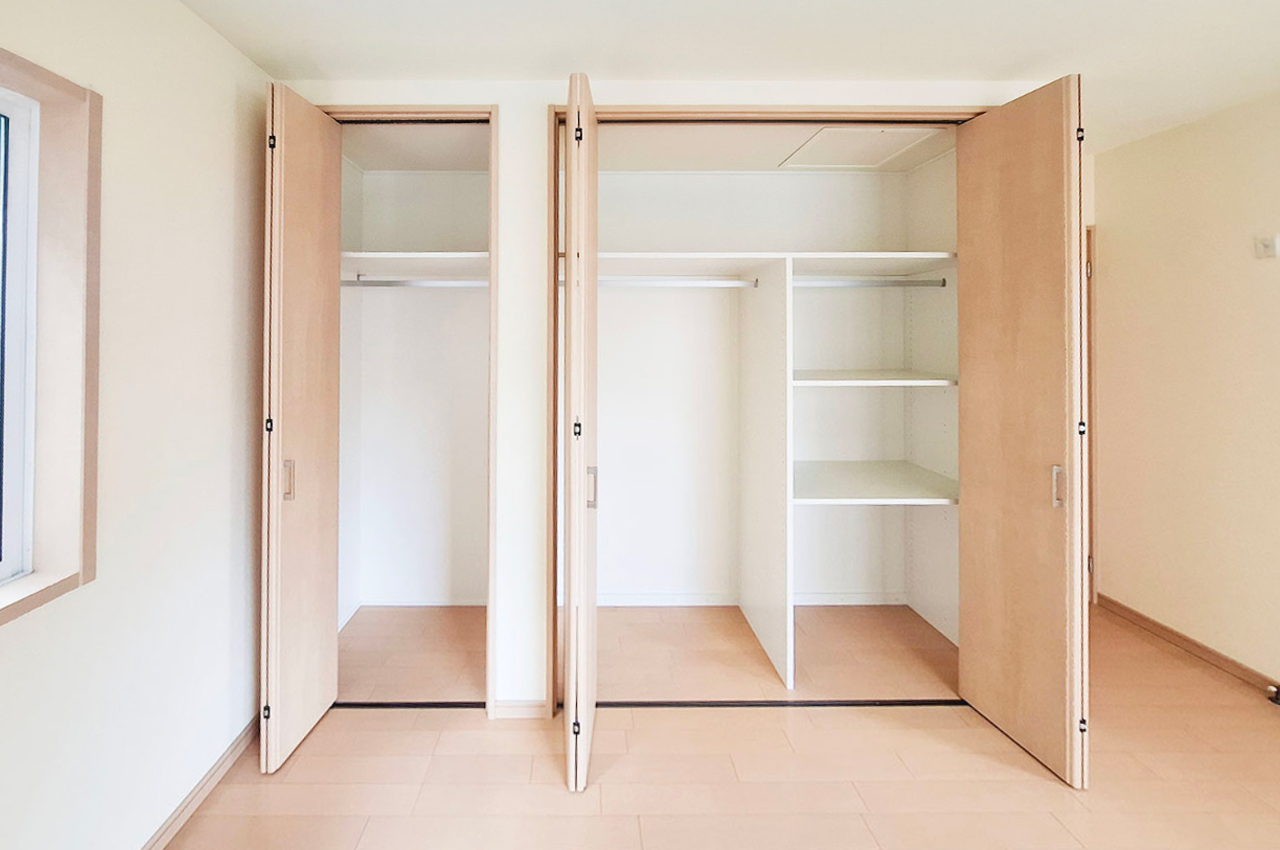 洋室①：クローゼット