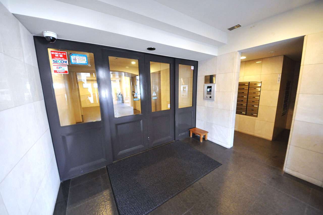 エントランスホール