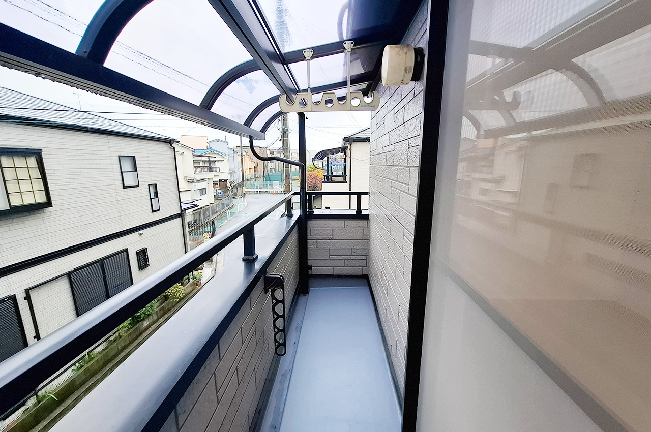 バルコニー：南西向きで明るさのあるバルコニー。