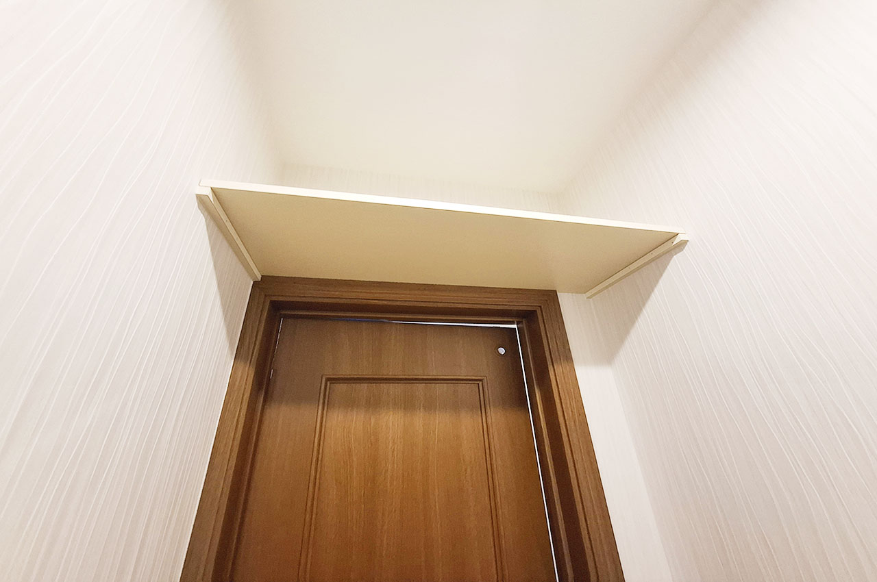 2Fトイレ：上部収納スペース