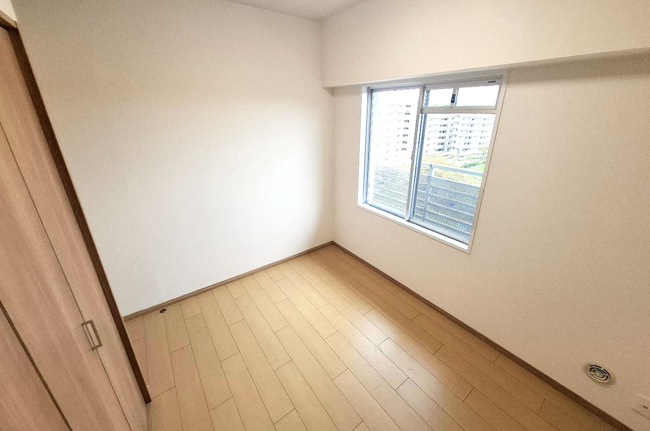 洋室約4.6帖も窓付きで風通りの良いお部屋です。