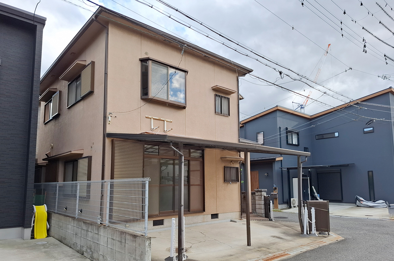 外観（カーポート・カーゲート撤去予定）