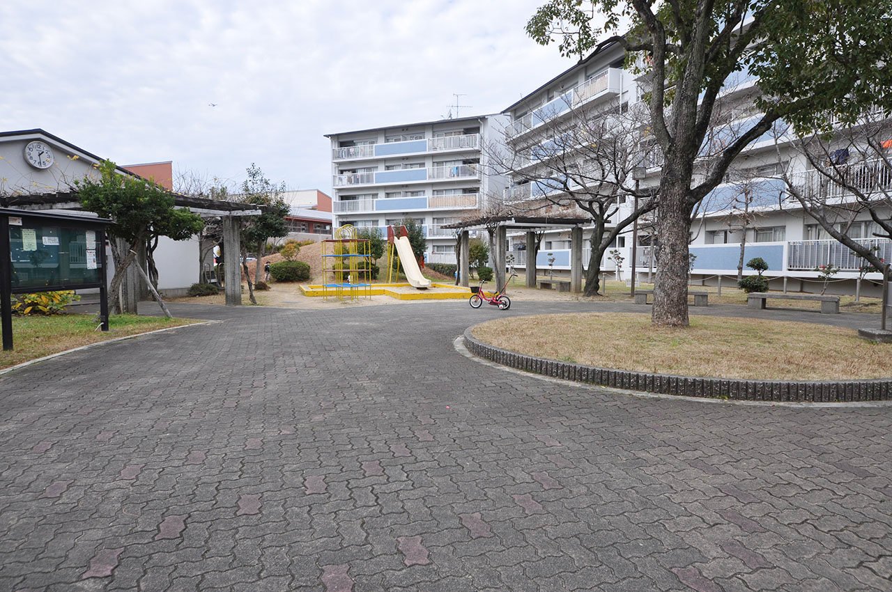 マンション隣接公園+集会所