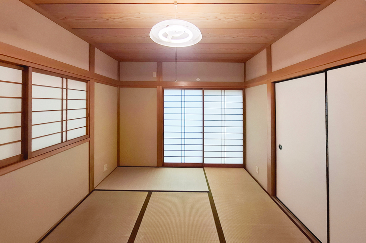 和室①(照明器具撤去予定)