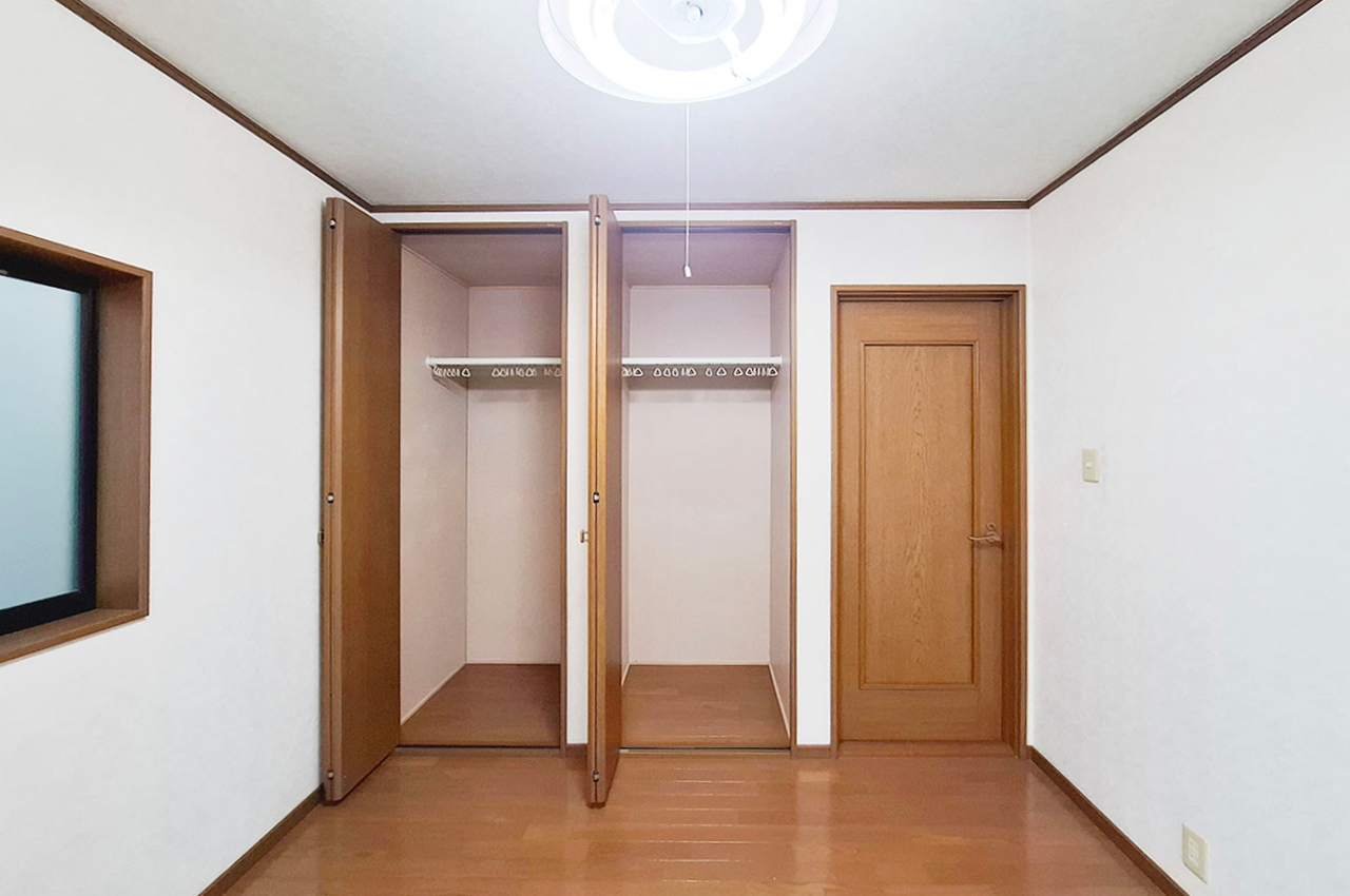 洋室②クローゼット