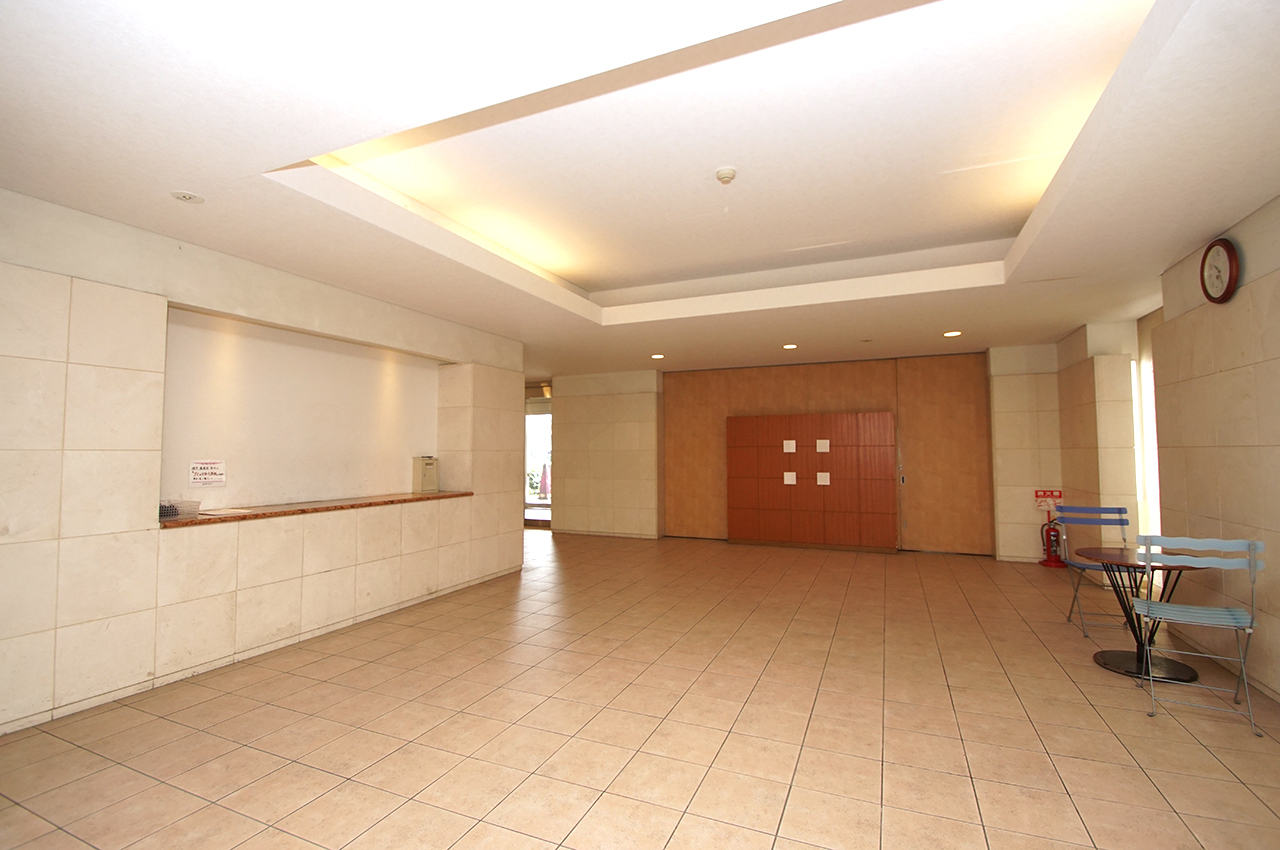 エントランスホール