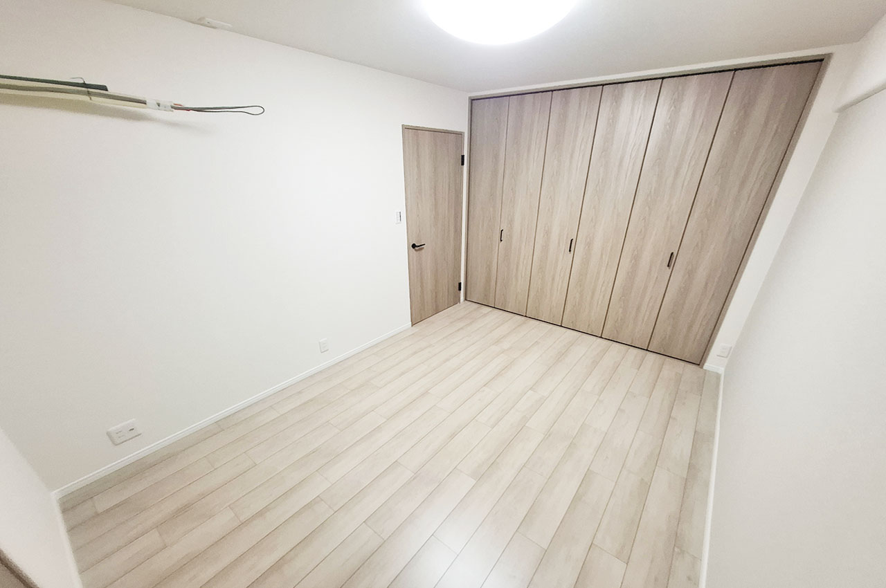 洋室③はワイドなダブルクローゼット付きでお部屋をすっきりキープ。居室空間を広く活用できます。