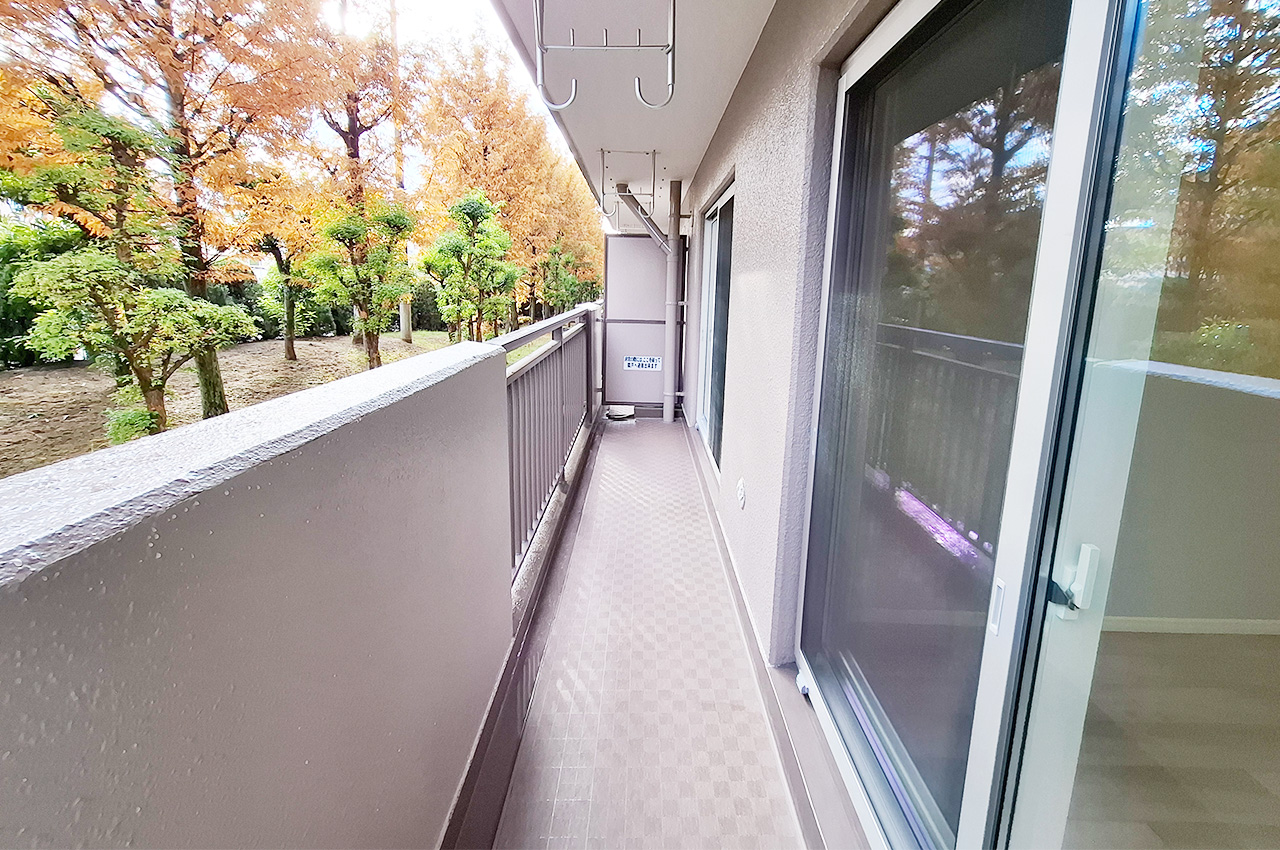 洋室側バルコニー