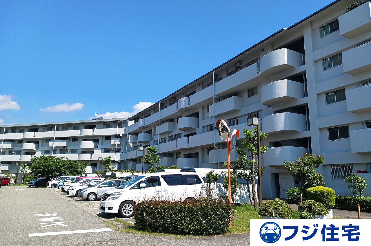 アジュール二色の浜1棟　外観