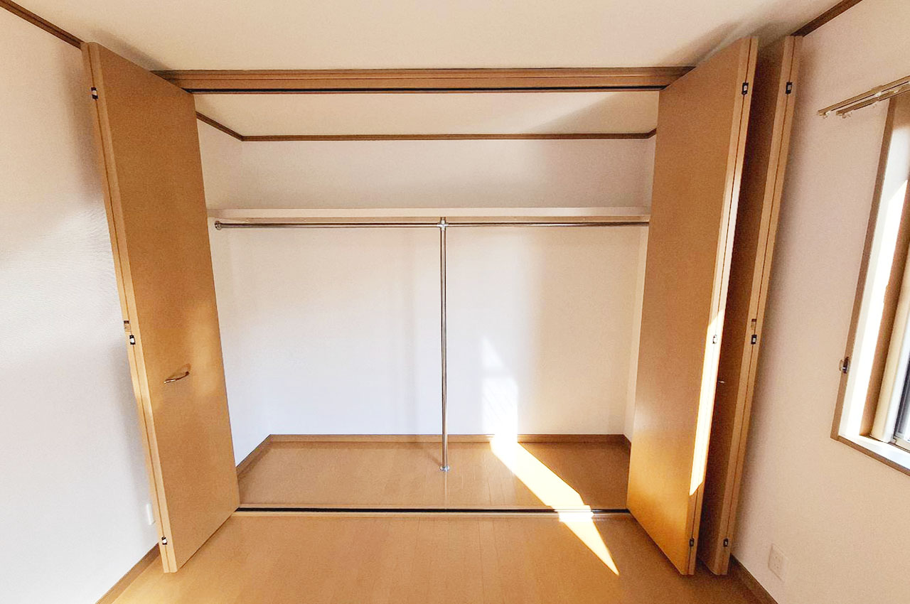 洋室①:クローゼット