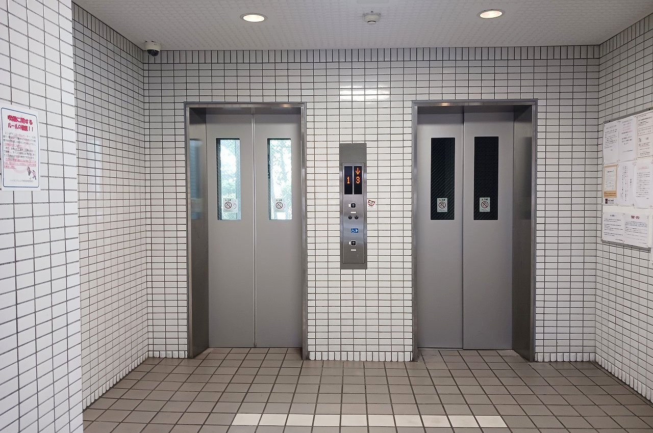 エレベーター