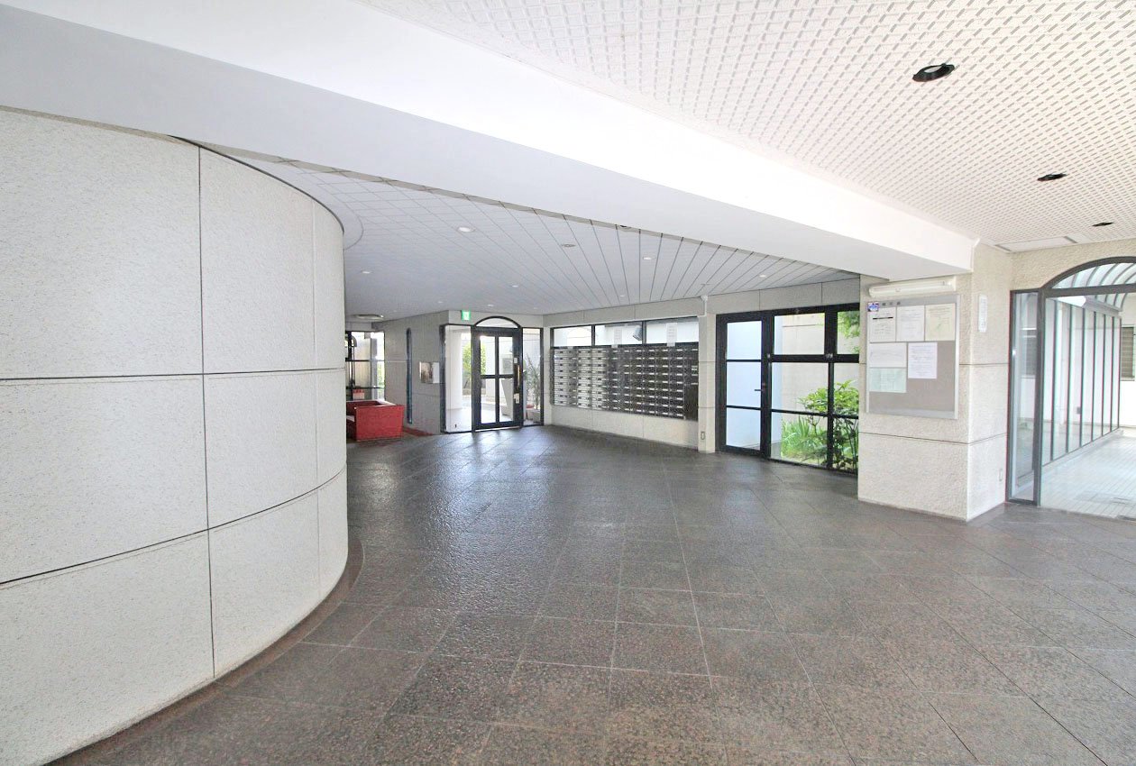 エントランスホール