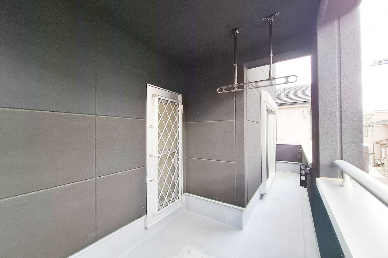 バルコニーの一部はインナーバルコニーになっています。