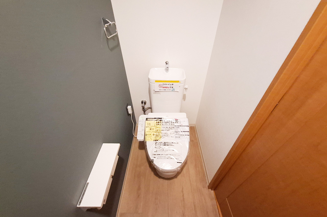 トイレ：便器・温水洗浄便座を新調済み。